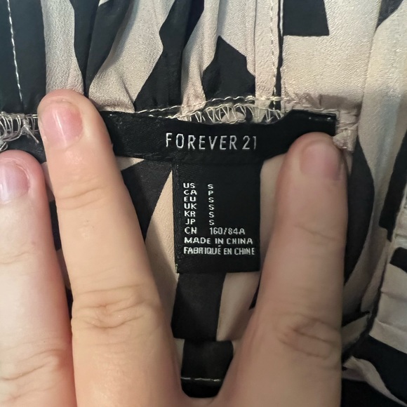 Small forever 21 geometric pattern print maxi dress elastic spaghetti strap - Picture 7 of 10